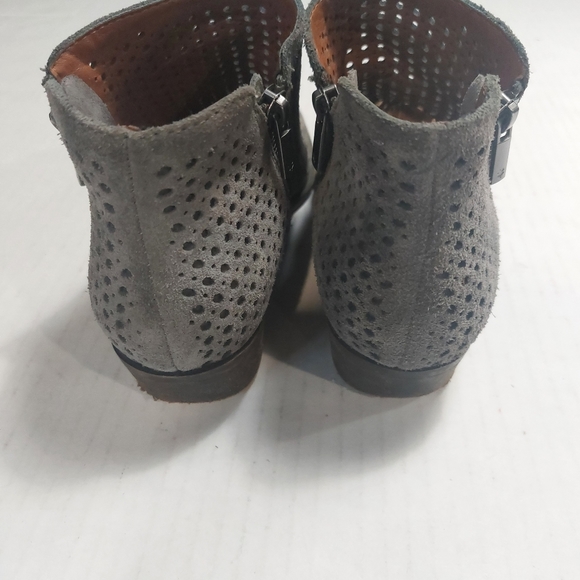 Lucky Brand Women's Gray Suede Side Zipper Ankle Boots Size 8M - Picture 8 of 14